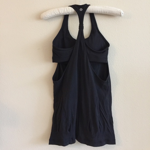 ⭐️🔻Lululemon Black Tank - Picture 2 of 3